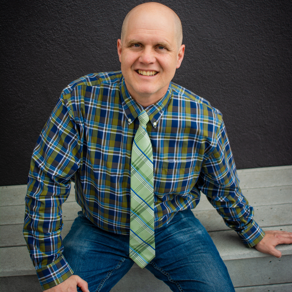 Ray at Live Arts in a tie